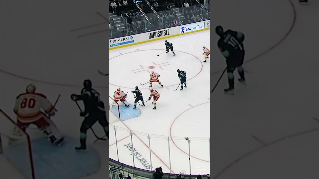 "Backhand to the roof!"🏠