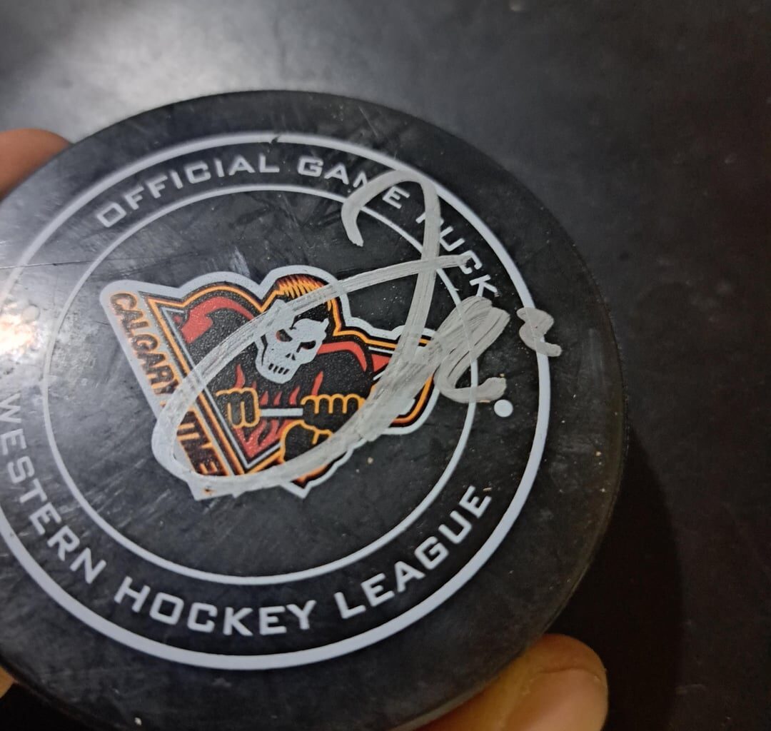 Anyone able to make out who's autograph this is?