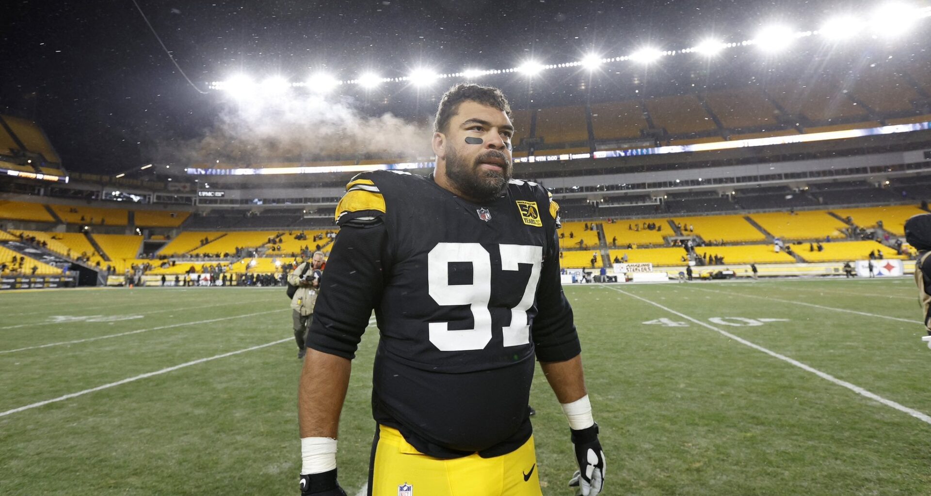 [Rap] #Steelers perennial Pro Bowl DL Cam Heyward is expected to miss multiple weeks because of a groin injury suffered Sunday, per me and @MikeGarafolo. He’s likely headed to IR and evaluating all options — including surgery. Decision coming soon