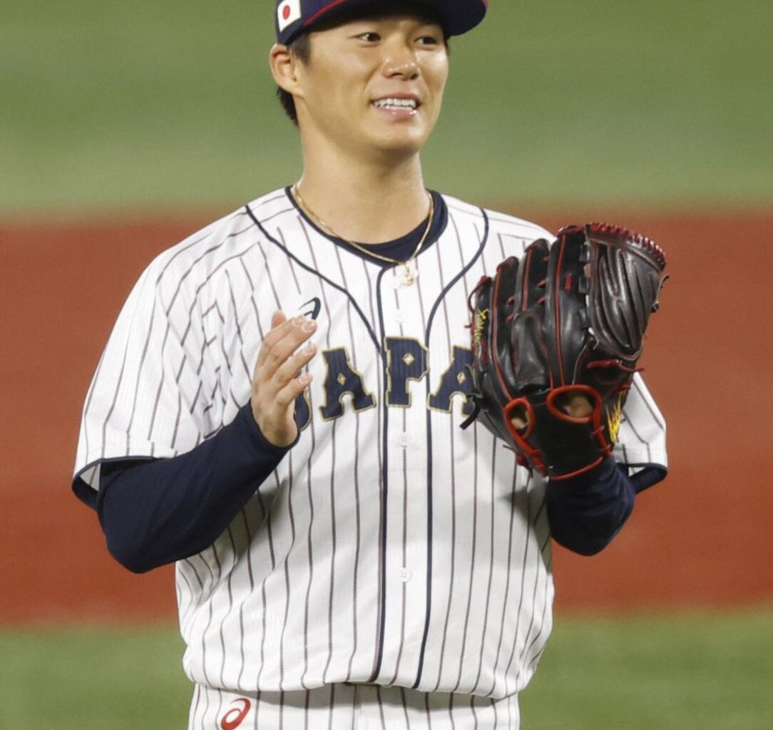 [Talkin Yanks] Yankees plan to offer 25-year-old pitcher Yoshinobu Yamamoto an offer that significantly exceeds the seven-years, $155 million they gave Masahiro Tanaka, per @Yahoo_JAPAN_PR
