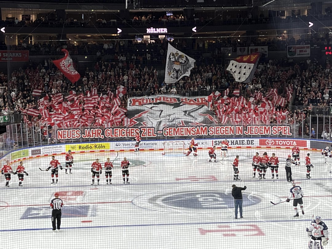 Some impressions from the first game of the 23/24 DEL season for the Kölner Haie (=Cologne Sharks) today.