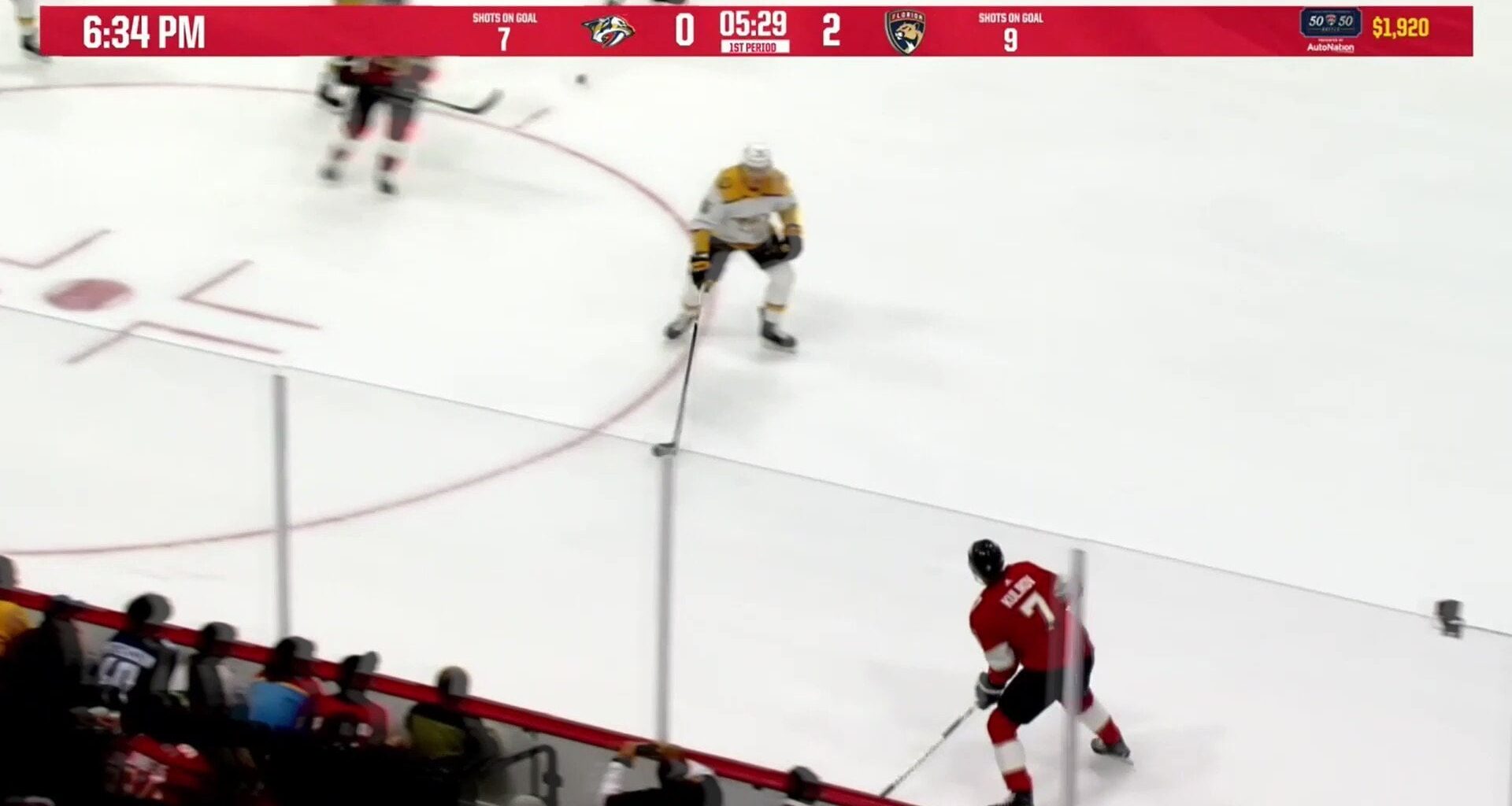 Miiiiiikkkkkollllllllaaaaaaa! 3-0 Cats in the first period.