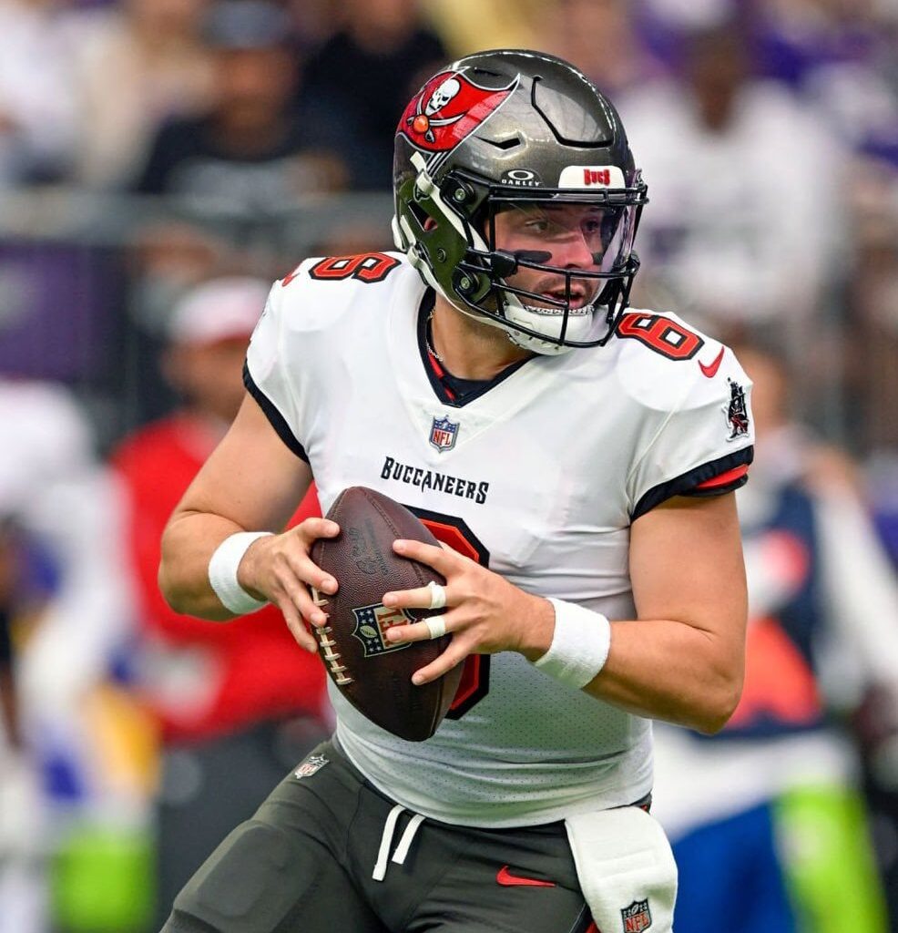 [MikeKennedyNFL] Baker Mayfield had an 80.8 PFF grade on Sunday. That’s the second highest single game grade by a Buccaneers QB since the start of the 2022 season 👀