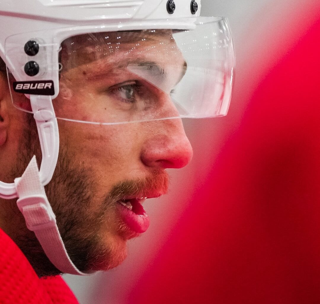 [Canes] Looking good in red, bunts!