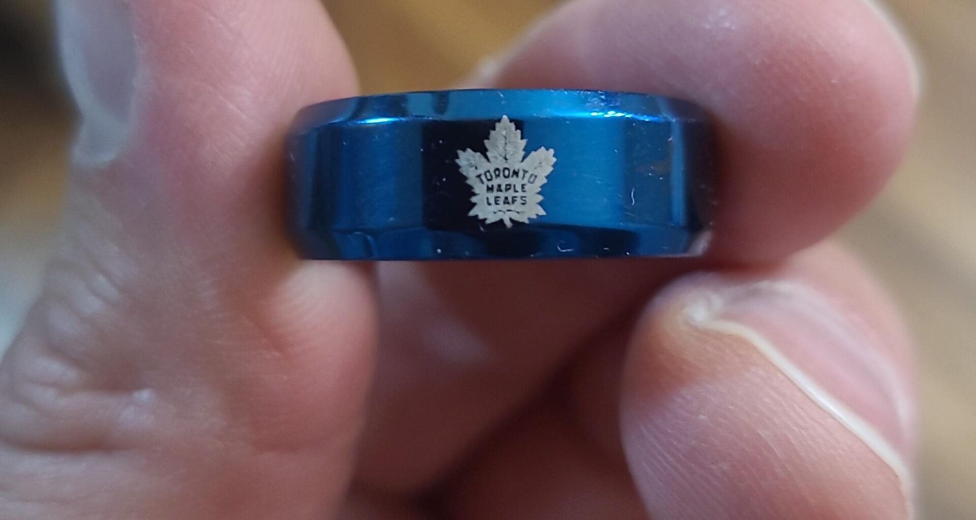 Leafs wedding ring