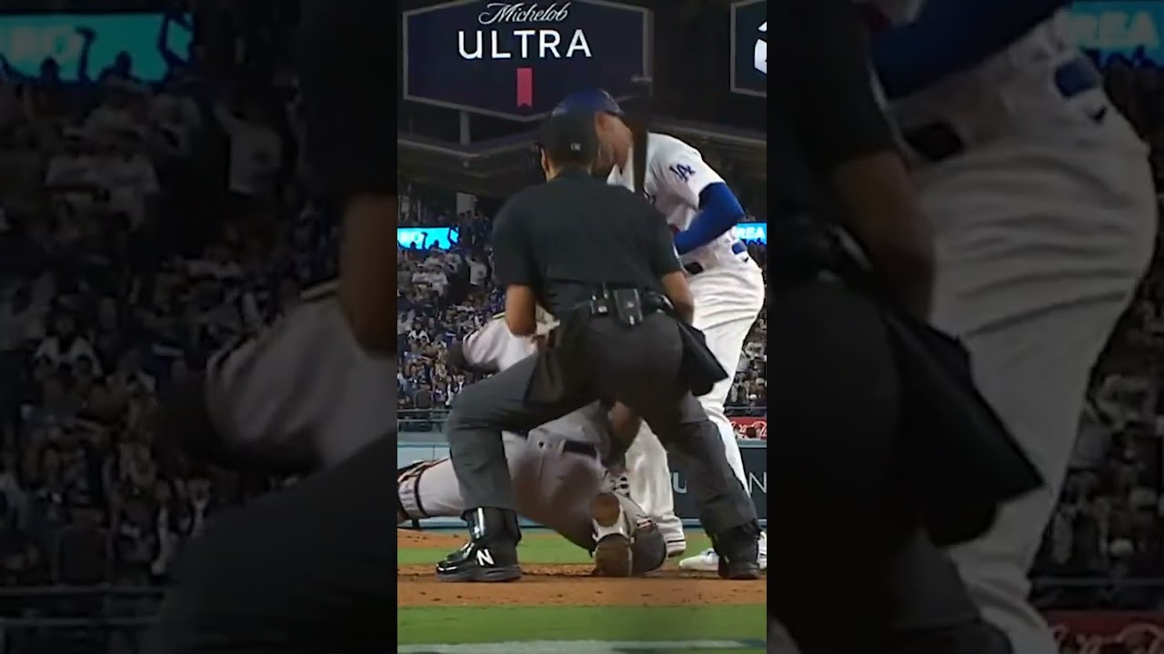 Zac Gallen with a clutch K and lets out the postseason emotion! 😤