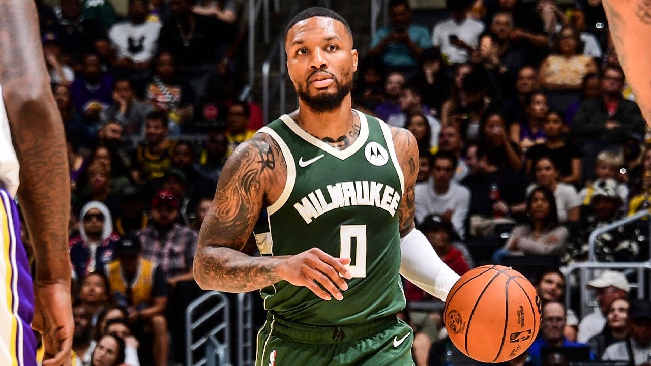 FIRST LOOK At Damian Lillard On The Milwaukee Bucks! #NBAPreseason