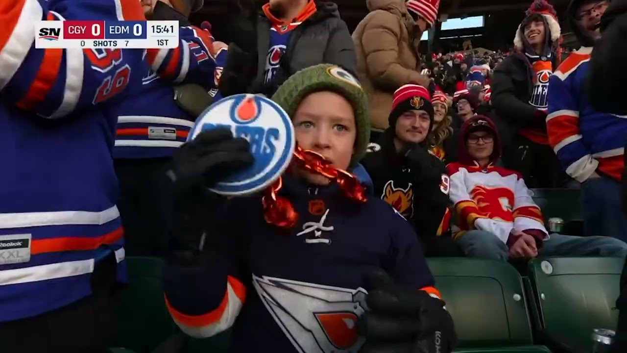 The Oilers break the ice in the Heritage Classic!