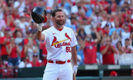Wainwright pitched win #200 with torn labrum in pitching shoulder, had partial tear all seaoan