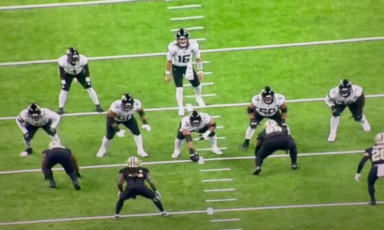 [Brian Baldinger] .@Jaguars offensive line did not surrender a sack; nor allowed the franchise to get hit! Not once. Almost unheard of in any game this season