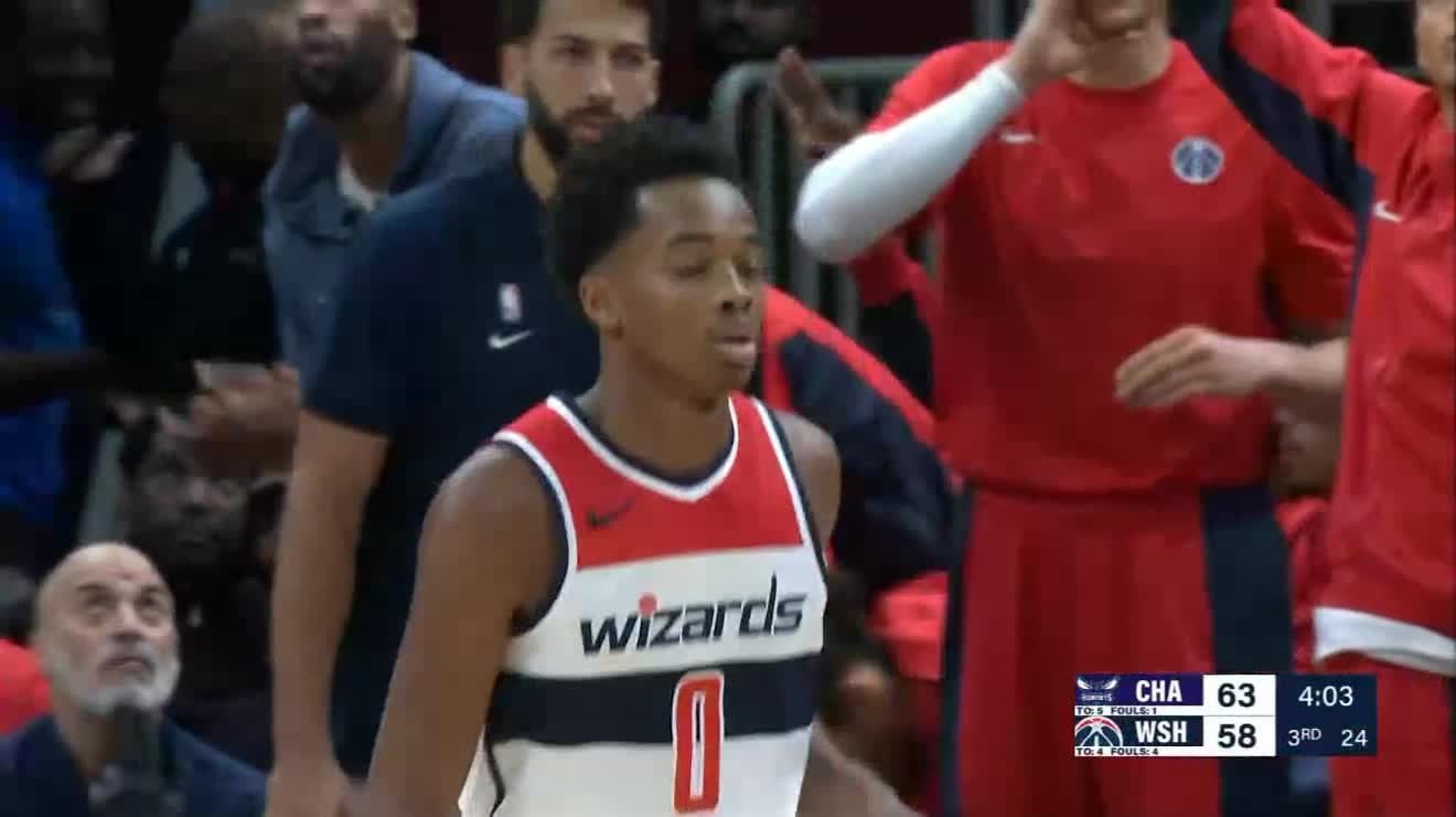 Bilal Coulibaly w/ the 25 ft. 3-Pointer