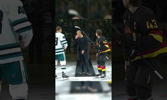 Prince Harry drops the puck 👑