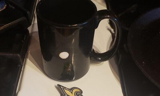 The logo just popped off of my Saints mug...