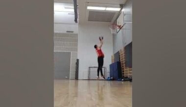 After 4 years I've finally done it. I dunked.