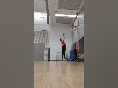After 4 years I've finally done it. I dunked.