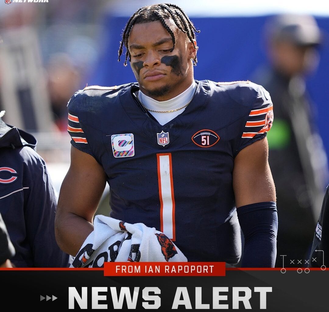 [Rapoport] Sources: #Bears QB Justin Fields, out the last month with a dislocated thumb, is expected to start Sunday vs the #Lions, assuming today’s practice goes well. The key has been regaining grip strength, and Fields was nearly there before TNF. With a solid practice, he will be.