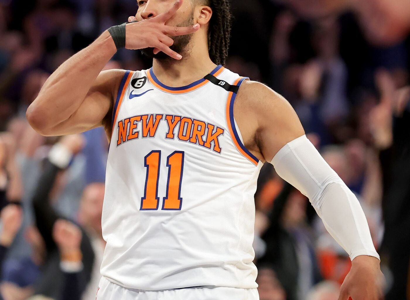 Jalen Brunson Despite the Loss: 35 points, 6 rebounds, 8 assists, 3 steals, 1 block, 50% from deep, 60% from the field