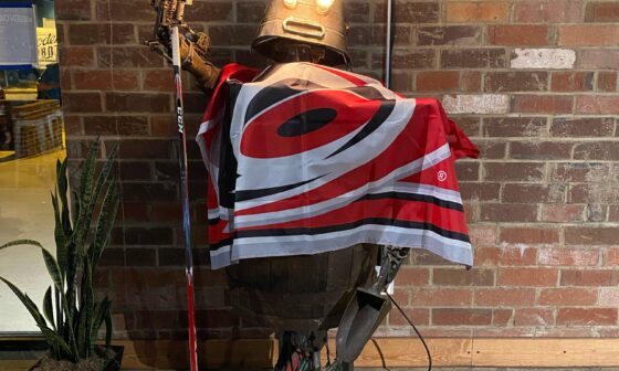 Charlotte Caniacs meetup tonight 7:30 at Wooden Robot Southend