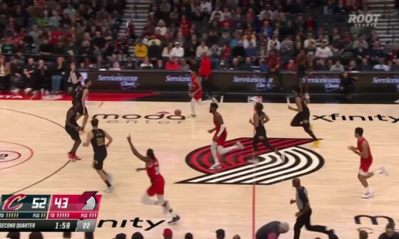 Blazers play exceptional team defense ending with a Big Bari Block and Sharpe using the his 2nd jump to stick with it on the other end