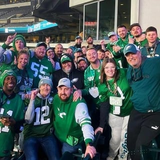 25 British & Irish Eagles visited Philly to watch the game against Cowboys at the Linc