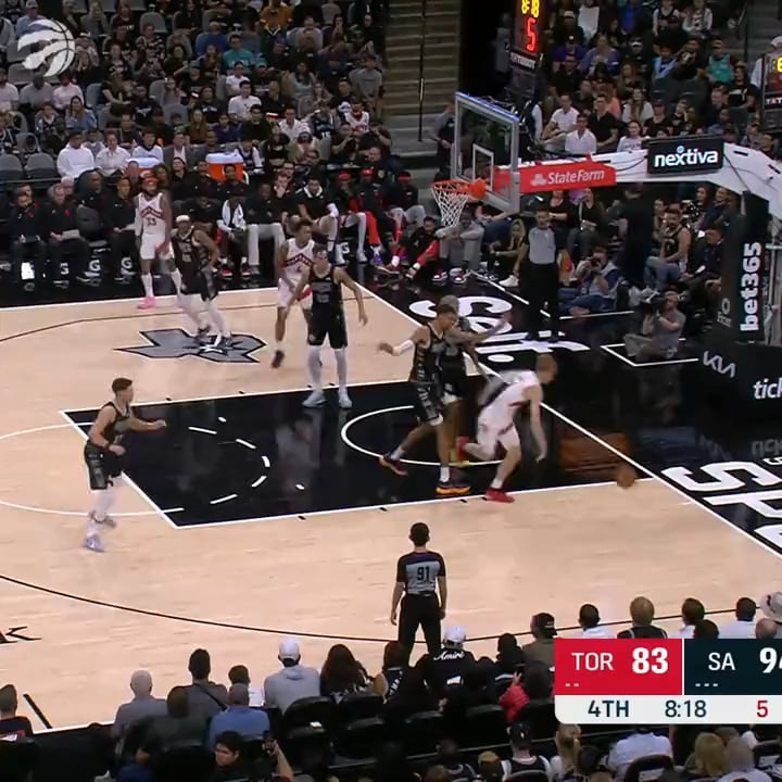 Watch 👀 Mr. Barnes make 8️⃣ STRAIGHT POINTS!