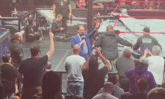 Beloved pro wrestling announcer Tony Schiavone at tonight's AEW show in Oakland: "The A's should stay in Oakland! Las Vegas can kiss my ass!"