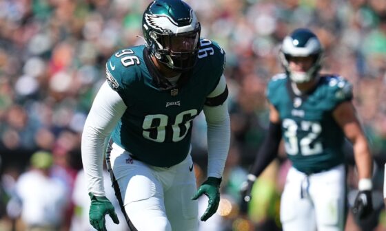 [Schefter] Eagles are waiving DE Derek Barnett today, per sources. The 14th overall pick of the 2017 Draft is expected to draw interest and find a new home soon.