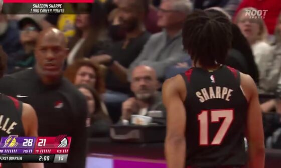 Sharpe becomes the yougest Blazers to reach 1000 points with a nice finish over AD