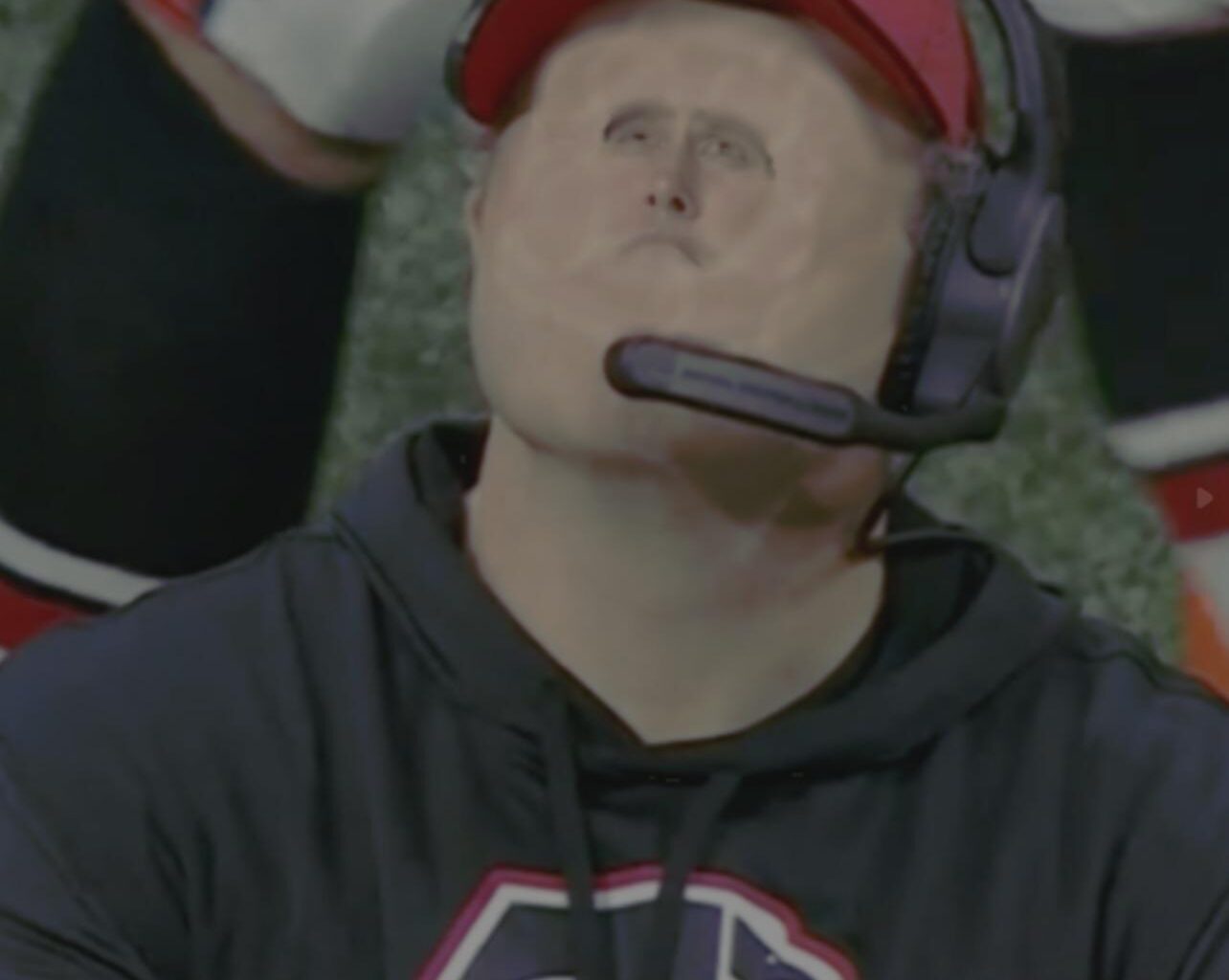 tfw you lose to a 1-8 team and your seat starts getting hot