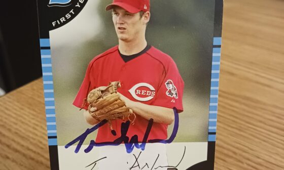 Posting a Reds autographed card every day until we win the World Series. Day 152: Travis Wood