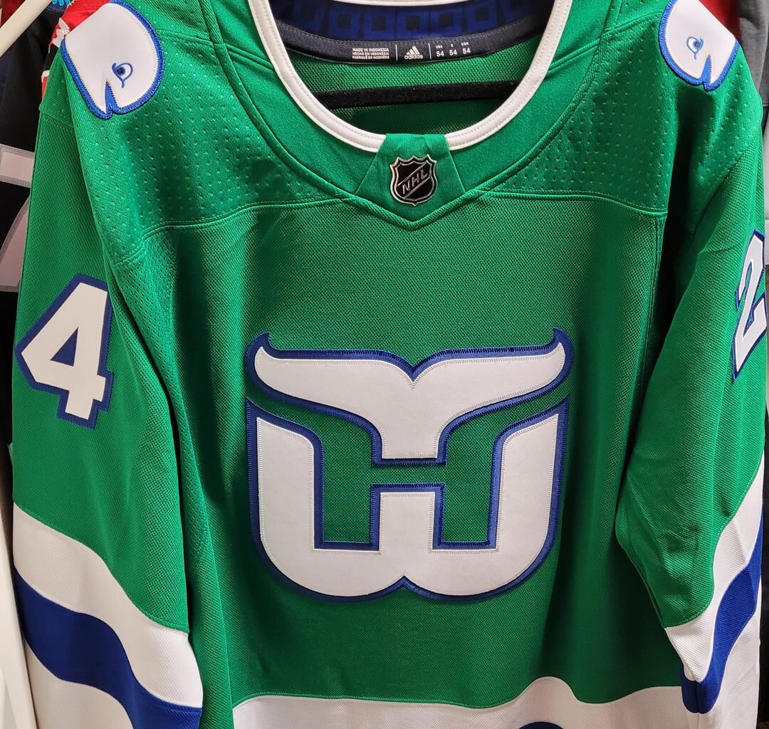 With all the whalers talk today I thought I'd post my recently finished "project." A green Adidas Whalers jersey with added custom pucky shoulder patches.