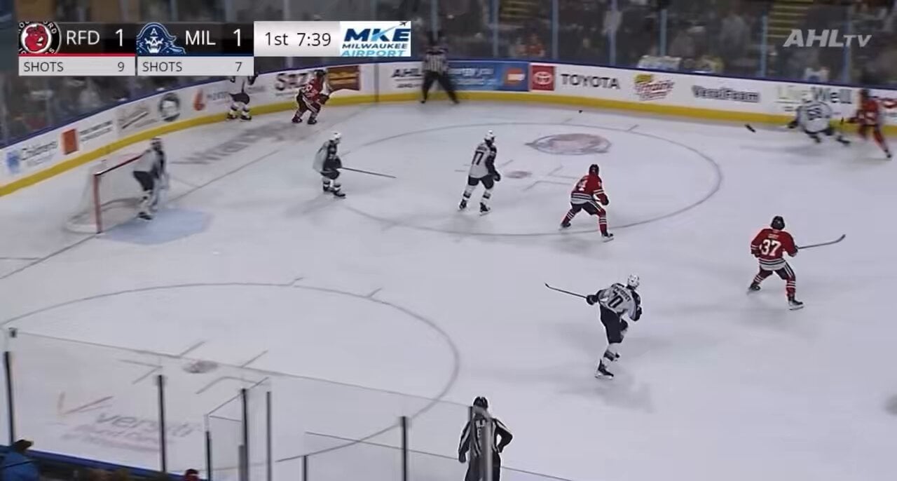 [Chi_Prospects] Zachary L’Heureux, who gained notoriety last season for accruing 9 suspensions in the QMJHL, just did this in an AHL game.