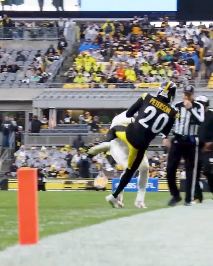 @AZCardinals putting p2 on blast: “putting this on repeat for the rest of the day”