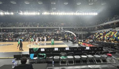 Yesterday Bursa Uludag women's basketball team played with only 4 players against London Lions. UK didn't grant visas to half of the players and technical staff.