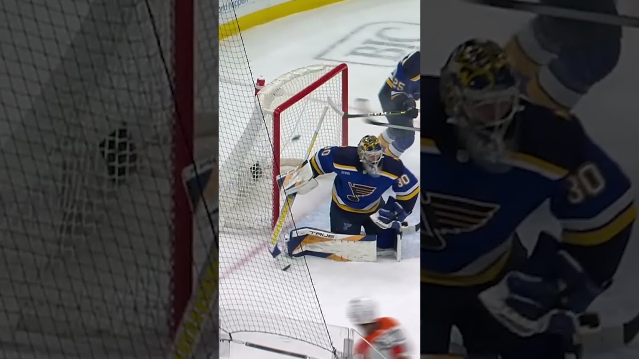 Backhand bat-in for the lead? Why not! ✋👁️💯