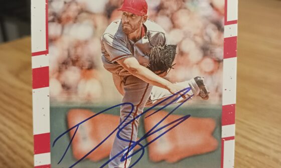 Posting a Reds autographed card every day until we win the World Series. Day 217: Dan Straily