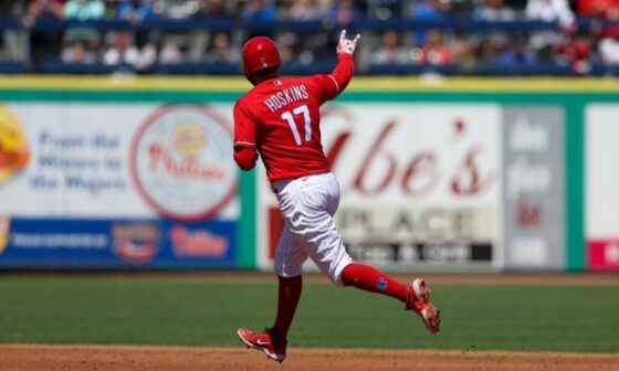 Hoskins to Brewers