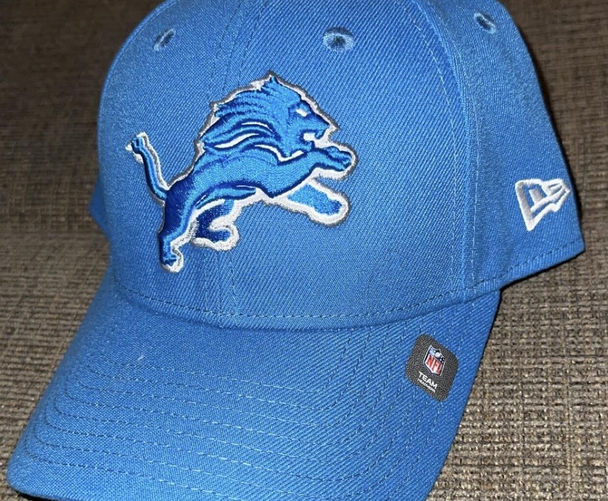 I’m from Pittsburgh and had a house fire on Tuesday. Lost nearly everything but my brother just got back from Detroit. He got this for me at the game and I’ll be honest I broke down. It’s the first new thing I’ve gotten as we rebuild and I just wanted to say: Here’s to getting back up again.