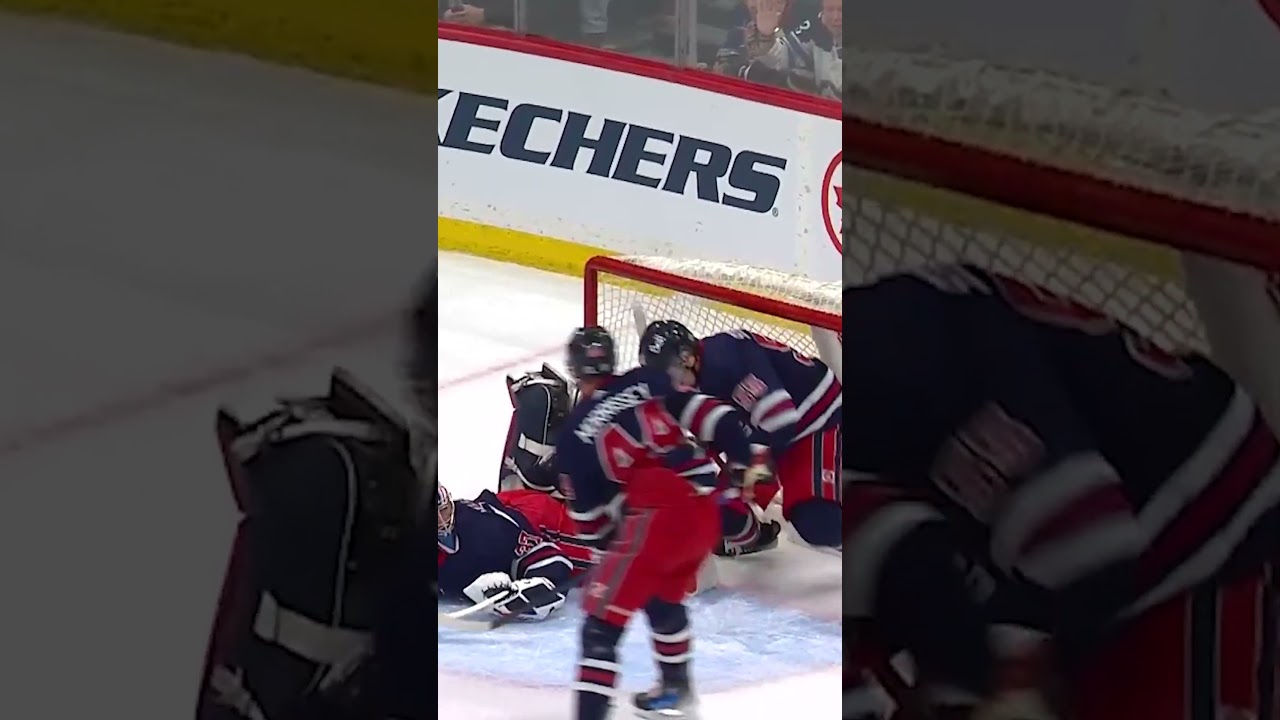 Scheifele when the Jets KNEEded him the most! 😮🦵