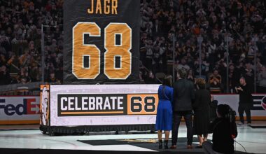 Jaromir Jagr's #68 is retired by the Pittsburgh Penguins!