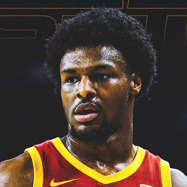 Isn’t this traveling? (Casual fan question)