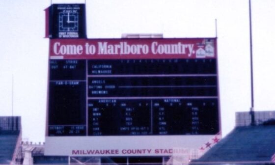 Question for the old timers about the County Stadium scoreboard.