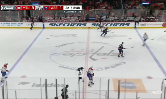 Slafkovsky extends the lead to 4-1 with a beautiful toe drag shot