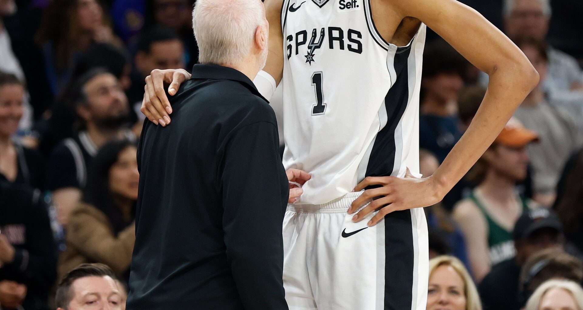 Victor Wembanyama joins Raef LaFrentz as the only players in NBA history to tally 200 blocks and 100 3-pointers in a season!