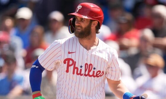 Phils being cautious as Harper sits out with back stiffness