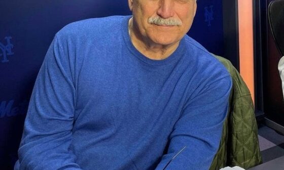 Congrats On Making It Through Another Off-Season, Here's Sexy Keith Hernandez As Your Reward