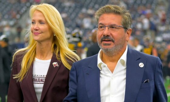 Daniel Snyder pulls Maryland mansion from market, donates it to charity