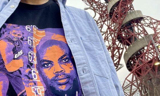 As somebody posted the legendary photo of Sir Charles after being arrested, I thought you people might appreciate my favourite t-shirt immortalising that very same moment!