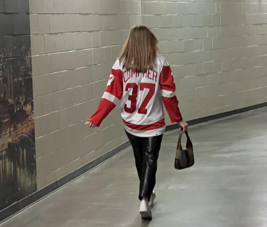 Siblings Jesse & JT Compher wore their respective jerseys ahead of their games today, both in Pittsburgh