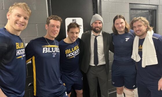 [JR] A few Stanley Cup champs hanging out postgame.